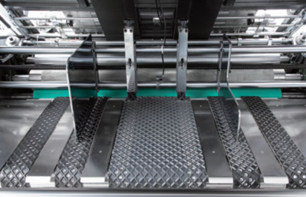 Automatic Flute Laminating Machine