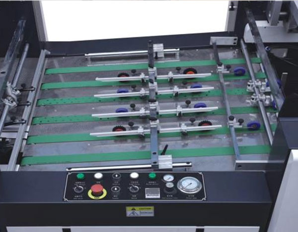Automatic Pre-Coating Laminating Machine