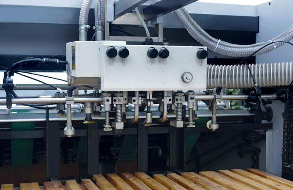 Automatic Vertical Laminating Machine